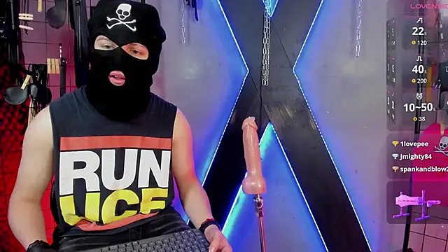 MrJustin_Brianna_BDSM Show in webcam