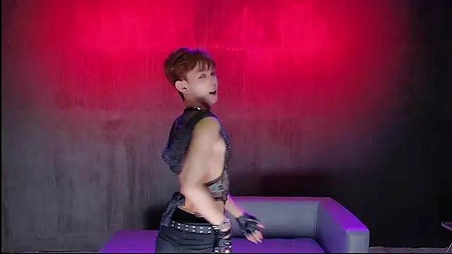 Queen-Vibe 网络视讯表演