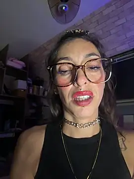 Amani_thewolf's Live XXX Chat