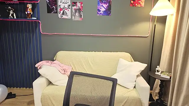 _Ava_Sky_ Webcam show