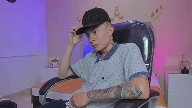 Nascary_Fox Show Webcam