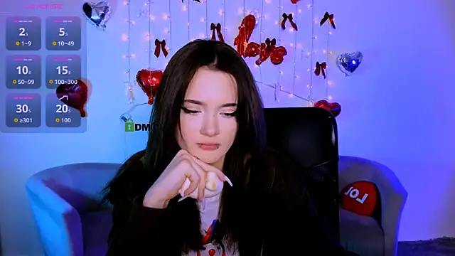 Chat +18 de liana_kisses ao vivo