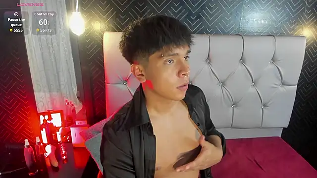 عرض كام Thiago_Kozak