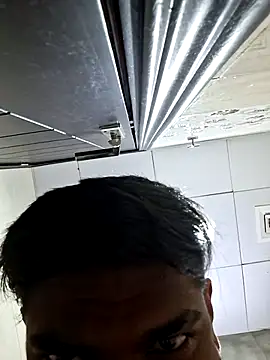 Luzy_99 élő XXX-chatje