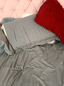 KonnieRuizz Webcam-Show