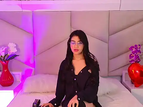 Chatroom XXX en direct de OliviaDiaz