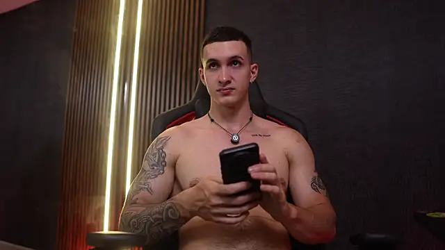 JacksonOlsenn's Live XXX Chat