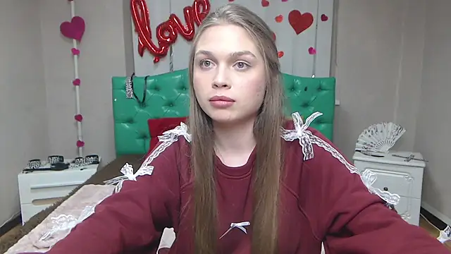 LaraPika 现场XXX聊天