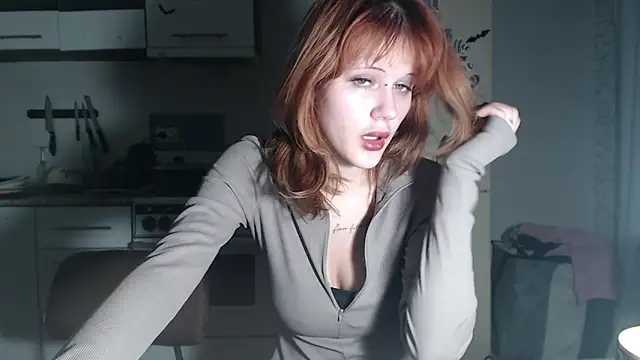 SolarAdrienne Webcam-Show