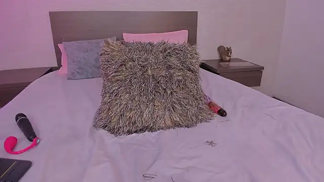 KatyrouseeのライブXXXチャット