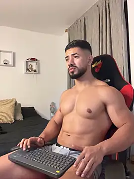 Chat XXX ao vivo de Ezzio_Scolaro