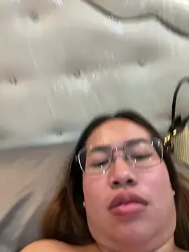 Онлайн чат XXX Ponthip