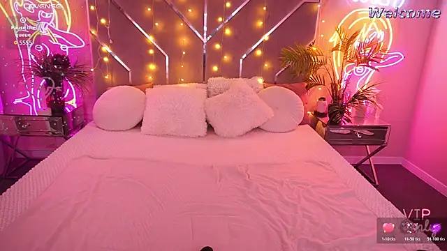 XXX chat uživo modela EllaGoldenn