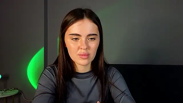 SheilaHigh Adlı Modelin Canlı XXX Sohbeti