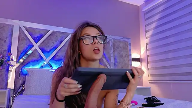 Živý XXX chat AmmyJones_