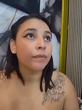 Онлайн чат XXX LizzRouse