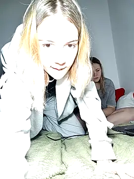 XXX chat uživo modela ella_maya