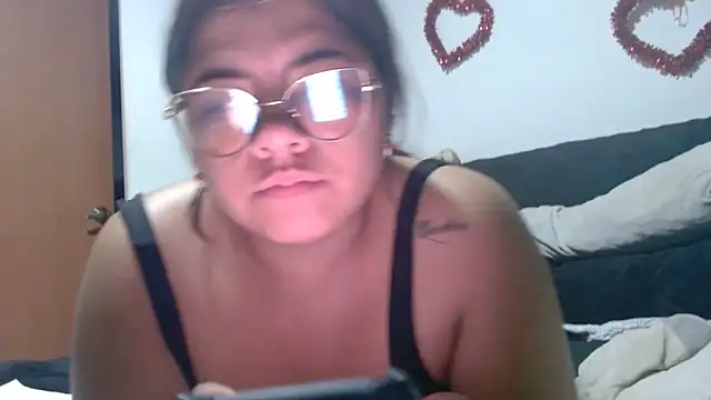 viccky_vick Adlı Modelin Canlı XXX Sohbeti