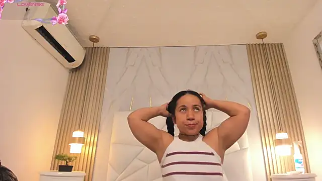 chiarafustox: απευθείας συνομιλία ΧΧΧ