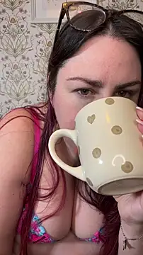 Lacey-BBW Chat XXX live