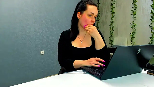 Chat XXX en directo de Yesss_Lilith