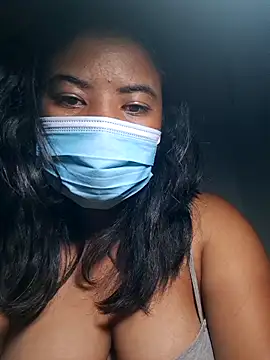 Artinah22 Live XXX-Chat