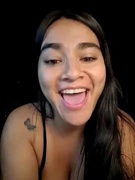 Онлайн чат XXX alison_villalobo