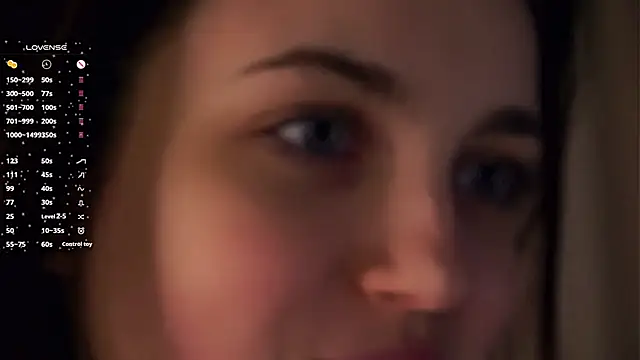 EffieHenri's Live XXX Chat