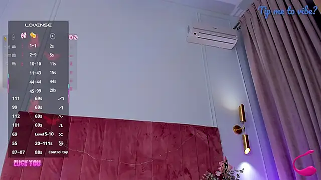 Chatroom XXX en direct de Mayzzie