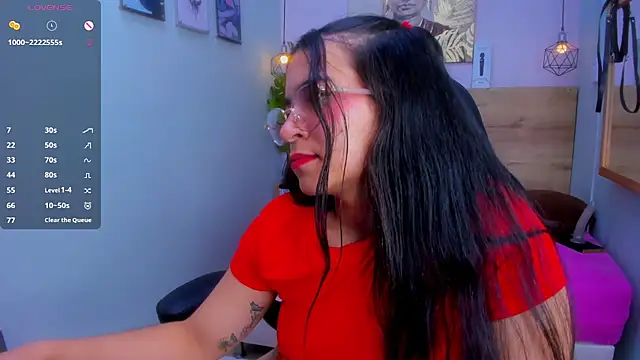 lalytulu99 élő XXX-chatje