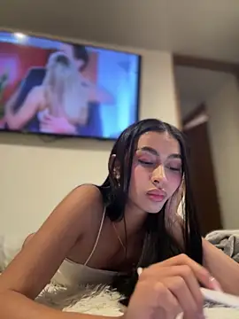 Chat XXX en directo de maddy_bronw_