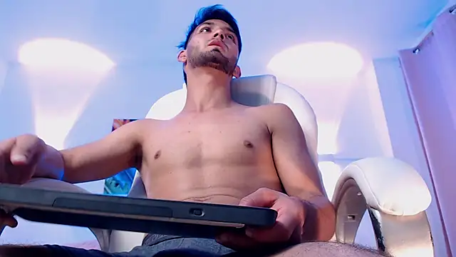 HarryFosster: онлайн-секс-чат