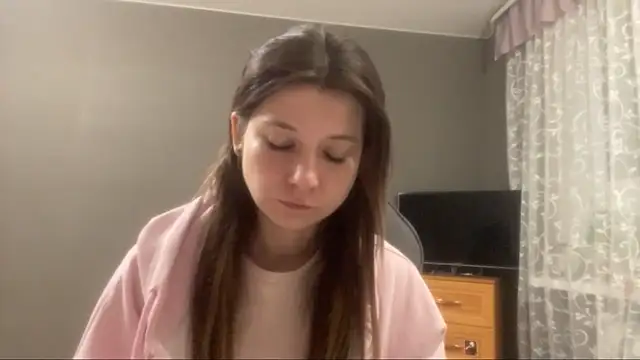 Pokazy przed kamerką – LunnaBliss