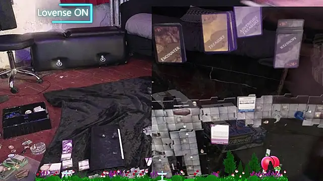 april_show_her: διαδικτυακό σόου στην κάμερα