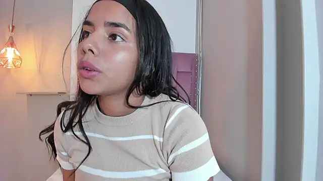 Roxy_StoneeのライブXXXチャット