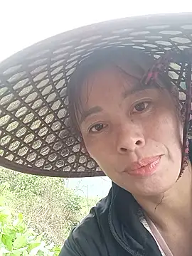 kaia-cam Show in webcam