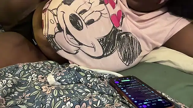 nanaisbackk Live XXX-Chat