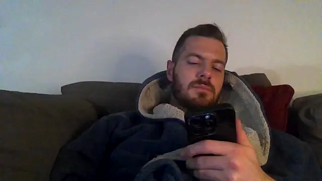 Chatroom XXX en direct de THE_CHEEKY_ALPHA