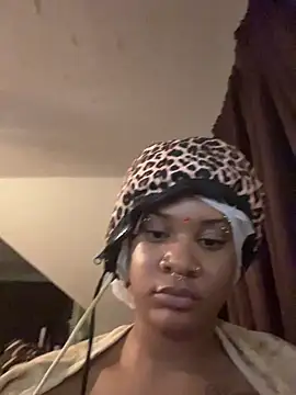 nickytheehawtie Chat XXX in diretta