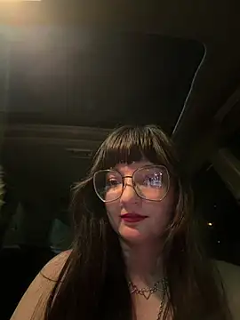 urpuppymoon's Live XXX Chat