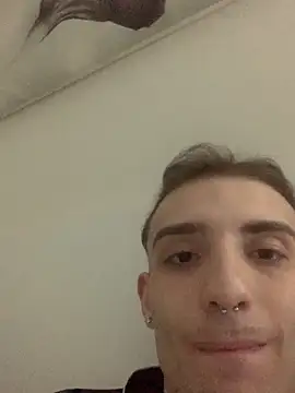 LaMaterialistan Live XXX chat