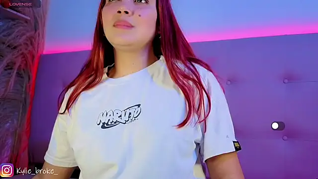 Kylie_brokee Pertunjukan Webcam