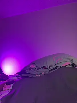 aurora_divine: απευθείας συνομιλία ΧΧΧ