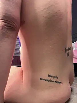 AlessiaNoire Chat XXX in diretta