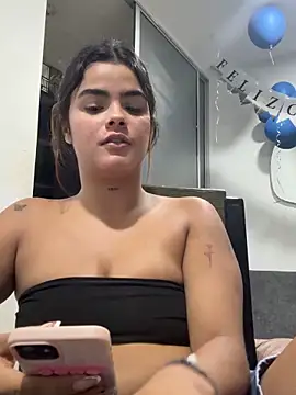 Kaily_Sweet16 Chat XXX in diretta