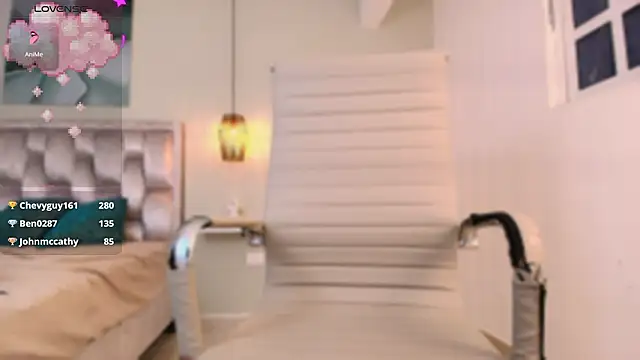 Chat +18 de aisha_sakina ao vivo