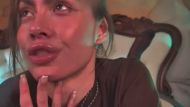 Amanda_River Chat XXX in diretta