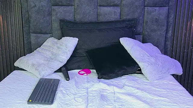 Chat XXX ao vivo de Lenna_s