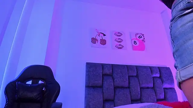 Онлайн чат XXX kittymonroe1