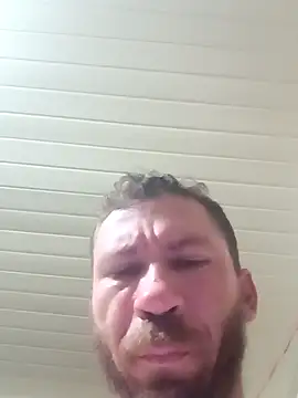 RobertoLuiz84 Adlı Modelin Canlı XXX Sohbeti